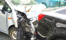 自動車教習所の教習中に交通事故！責任は運転者、教官どちらが負う？